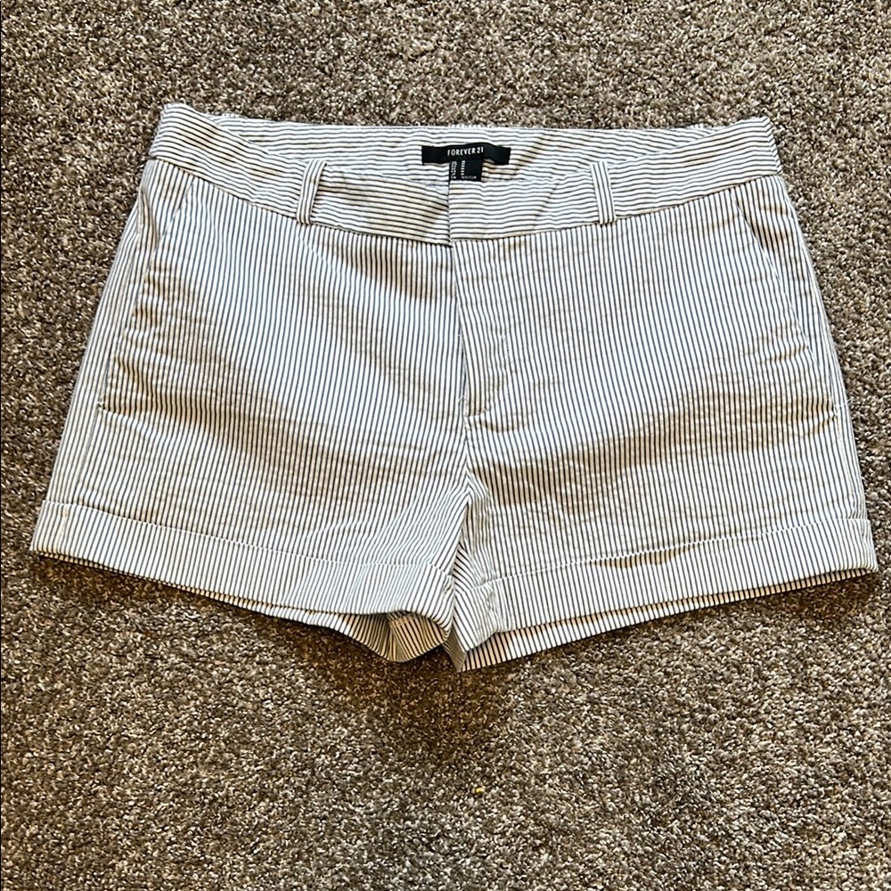 Express Women's Striped Shorts - Black and White